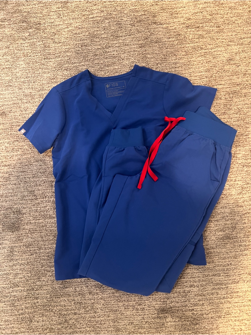 Figs High Waisted Jogger and Catarina Scrub Top Set XS TALL - Winning Blue